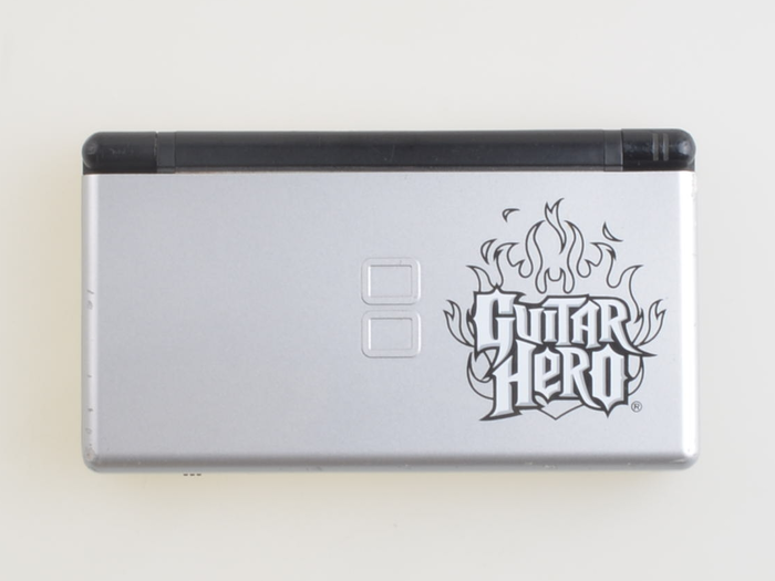 Nintendo DS Lite Guitar Hero Edition ⭐ - RetroNintendoStore.com Nintendo DS Lite Guitar Hero Edition ⭐ - RetroNintendoStore.com