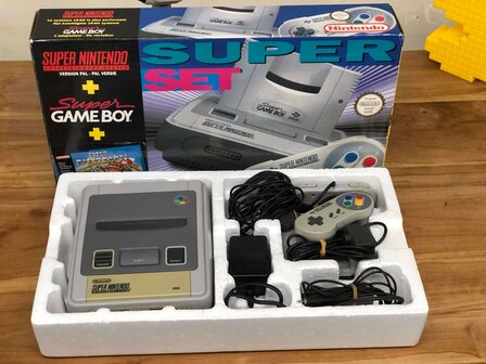 Super Nintendo Starter Pack - Super Gameboy Edition[Complete]
