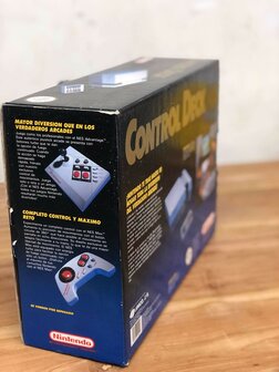 Nintendo NES Starter Pack - Control Deck Edition [Complete]