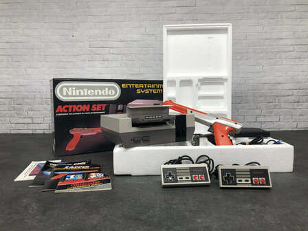 Nintendo NES Starter Pack - Action Set [Complete]
