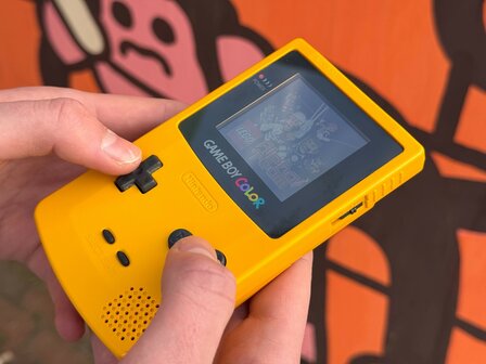 Gameboy Color Yellow