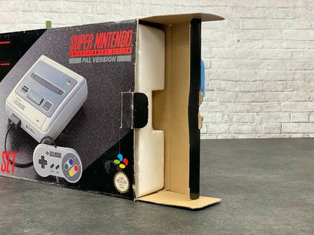 Super Nintendo SNES Console [Complete]