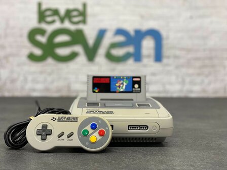 Super Nintendo SNES Console [Complete]