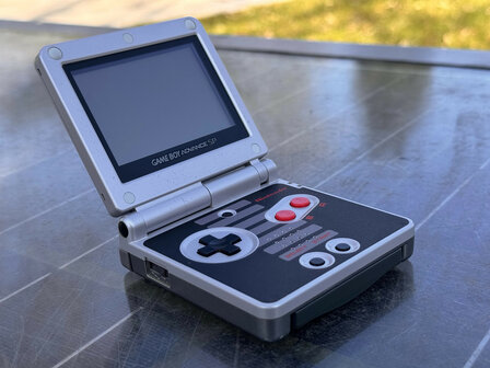 Gameboy Advance SP NES Edition