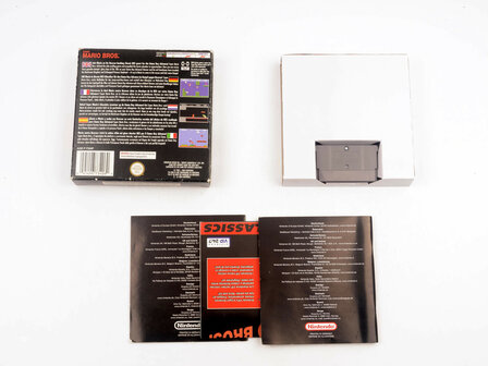Super Mario Bros (NES Classics)