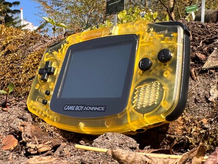 Gameboy Advance Clear Yellow