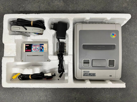 Super Nintendo Starter Pack - Super Mario All Stars Edition [Complete]