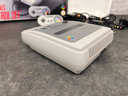 Super Nintendo Starter Pack - Control Set Edition [Complete]