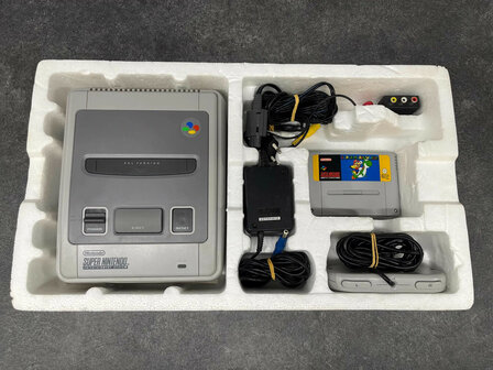 Super Nintendo Starter Pack - Super Mario World Edition [Complete]
