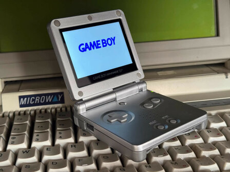 Gameboy Advance SP Silver - USB-C &amp; IPS V5