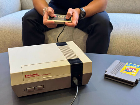 Nintendo NES Starter Pack - Super Mario Bros. 3 Control Deck Edition