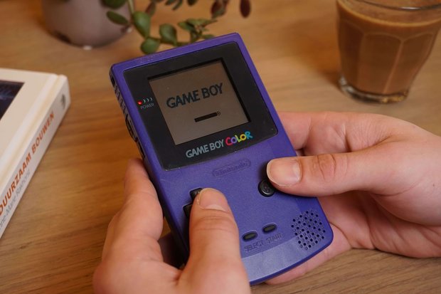 Nintendo Gameboy Color Purple