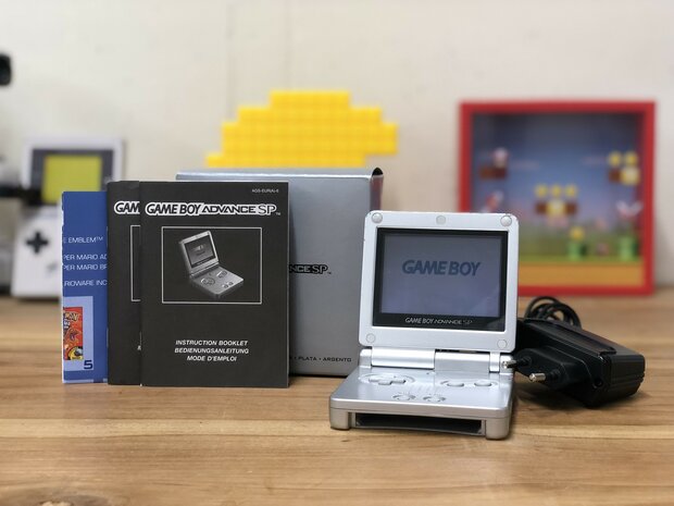 Gameboy Advance SP Silver [Complete]