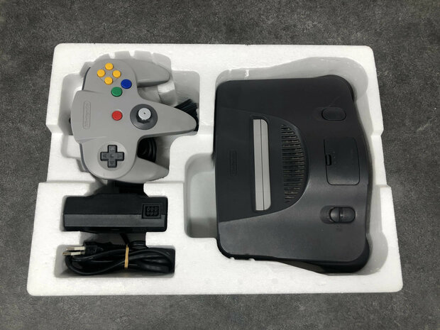 Nintendo 64 Console [Complete]