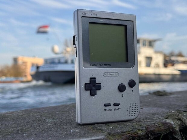 Gameboy Pocket Silver