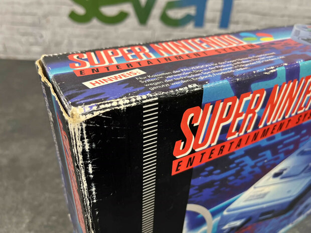 Super Nintendo Starter Pack - Super Mario World Edition [Complete]