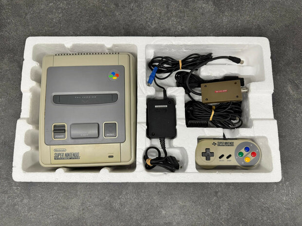 Super Nintendo Starter Pack - Control Set Edition [Complete]