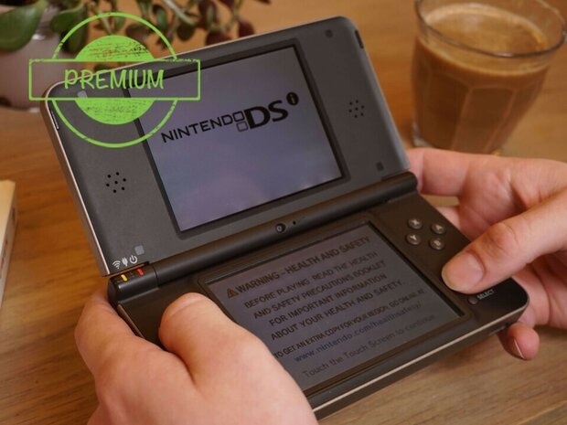 Nintendo DSi XL - Gold Brown - Premium