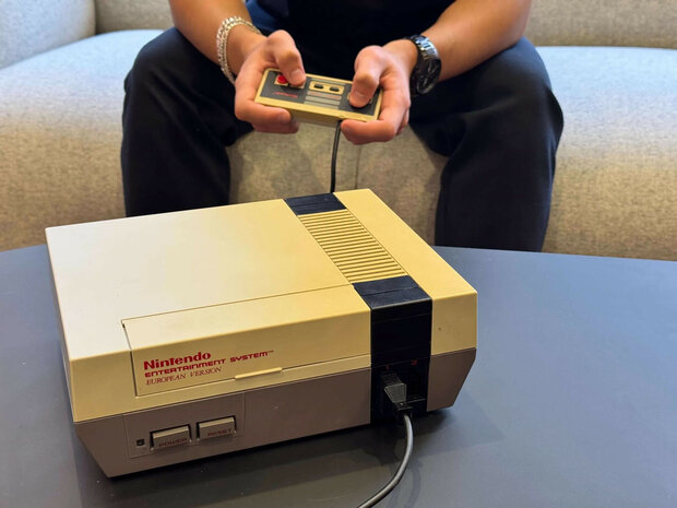 Nintendo NES Starter Pack - Paperboy Control Deck Edition - Budget