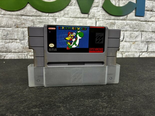 Super Mario World - Super Nintendo - Outlet