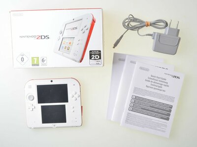 Nintendo 2DS White-Red [Complete]