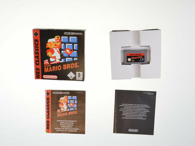 Super Mario Bros (NES Classics)