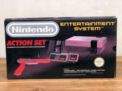 Nintendo NES Console - Action Set [Complete]