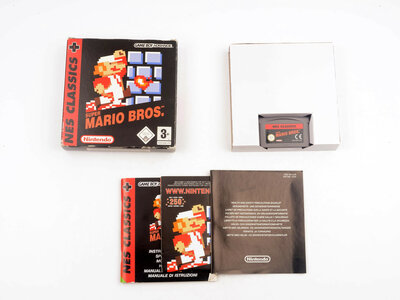 Super Mario Bros (NES Classics)