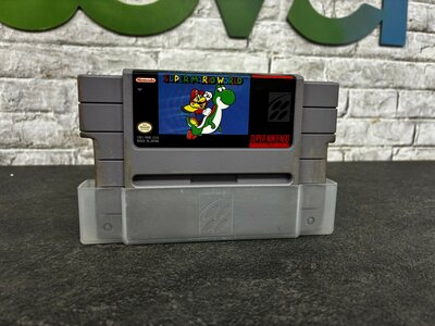 Super Mario World - Super Nintendo - Outlet
